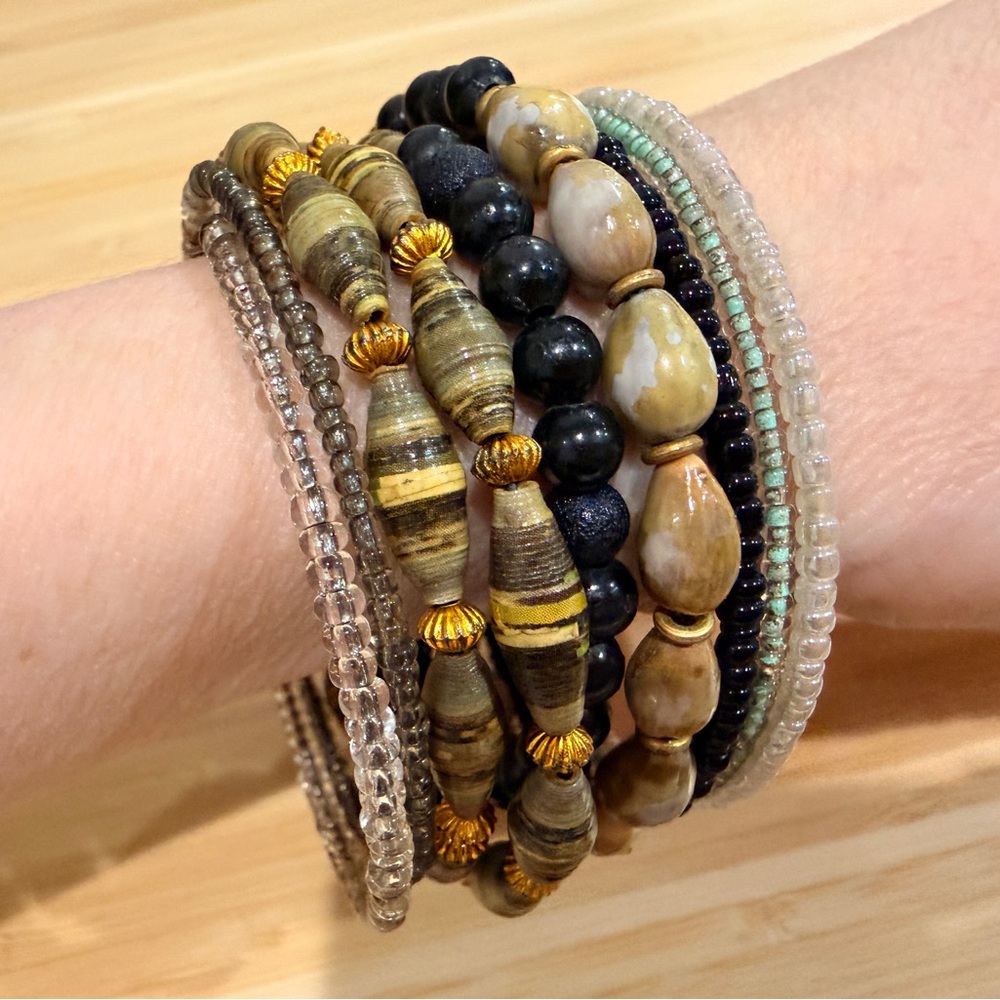 Oversized Memory Wire Wrap Multi-Beaded Bracelet - image 1